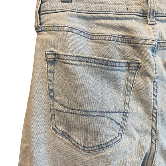 EUC Hollister Light Blue Denim Slim Taper Jeans - Picture 5 of 8